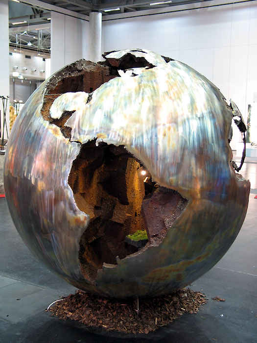 Welded Globe Fountain made of Stainless Steel and Rusted Steel, Big Sphere Fountain
